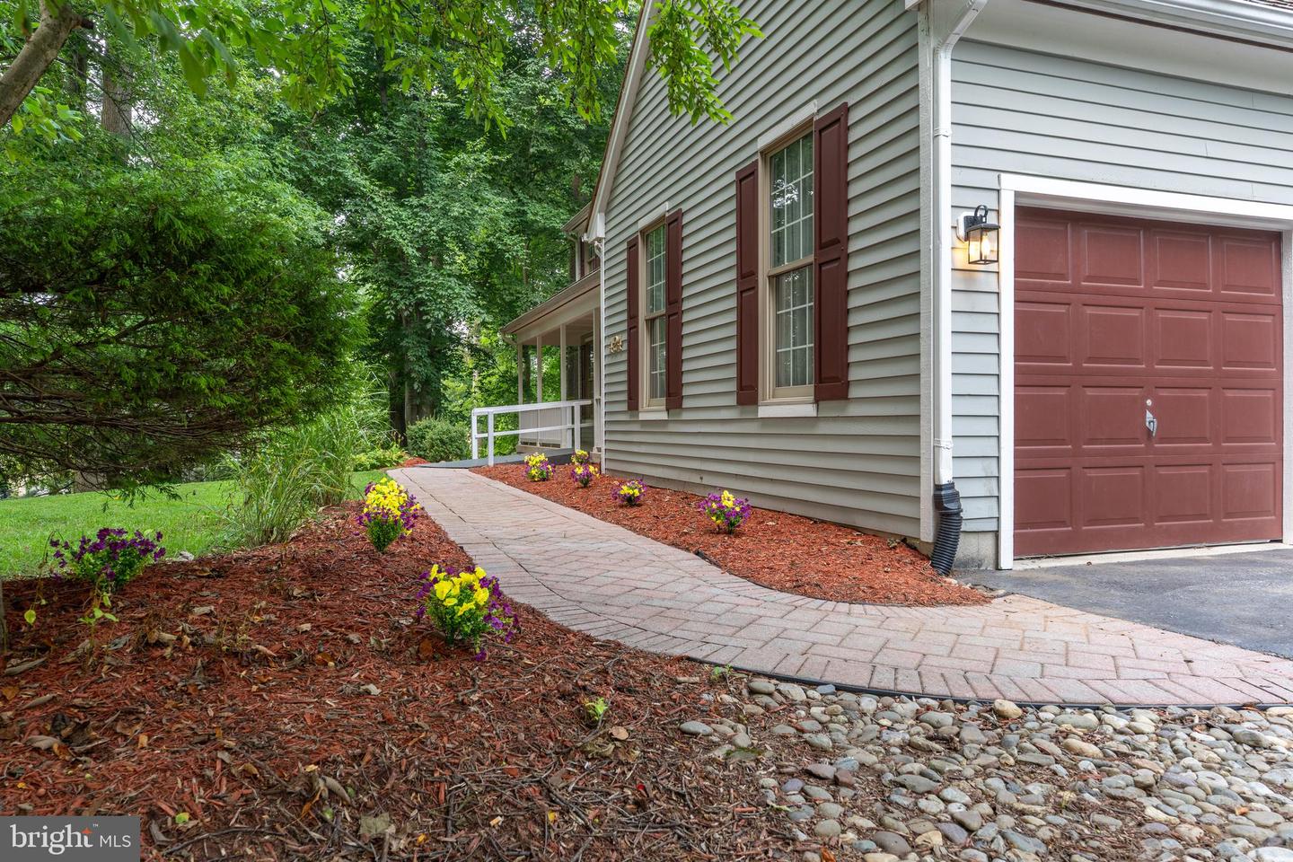 424 Buttonwood Rd Property Photo 10