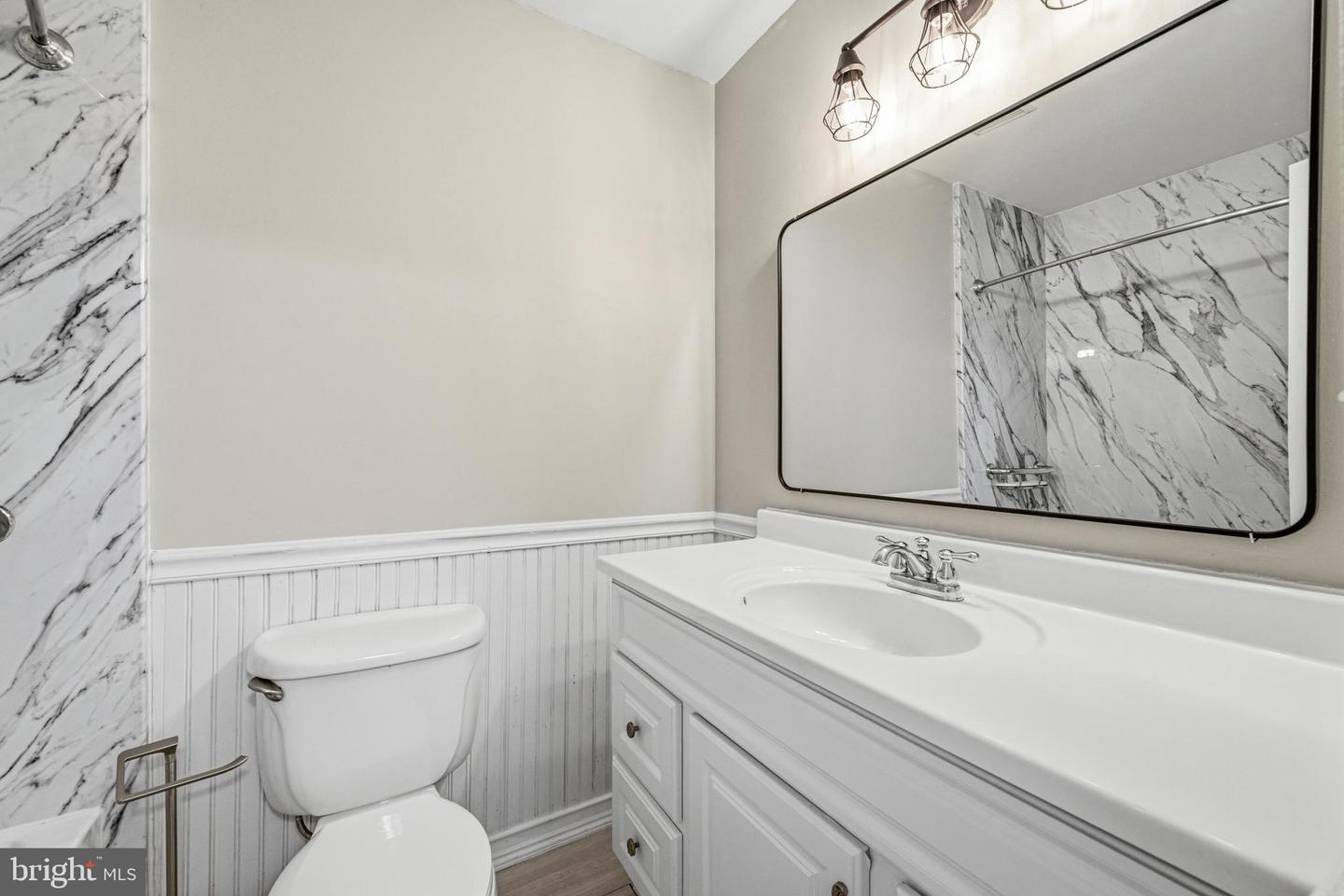 470 Summit House Property Photo 17
