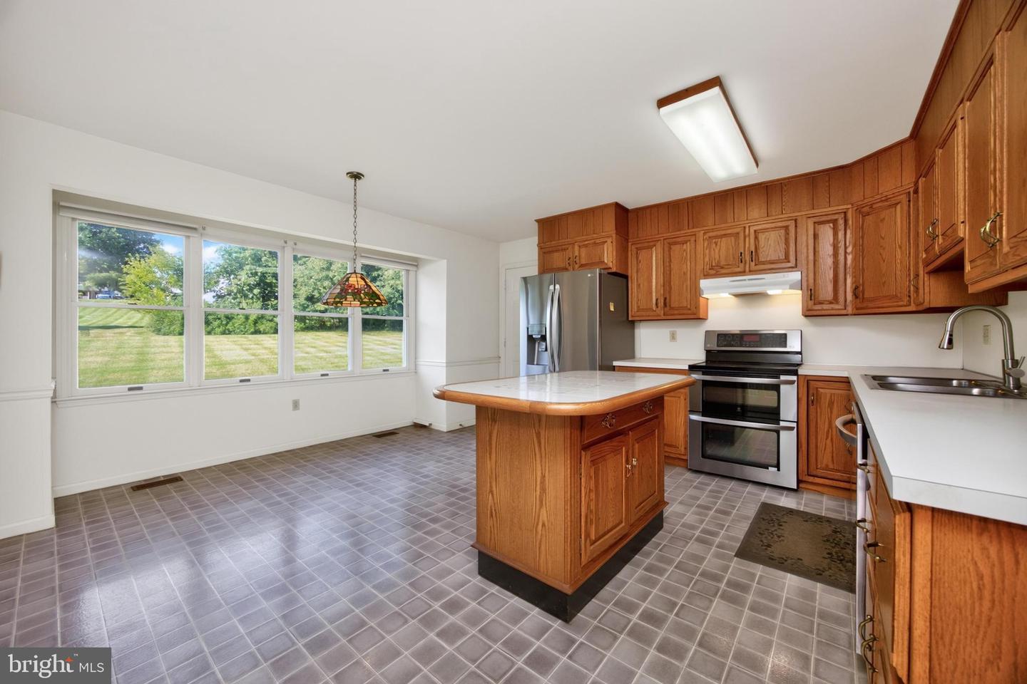 1671 Bow Tree Dr Property Photo 7