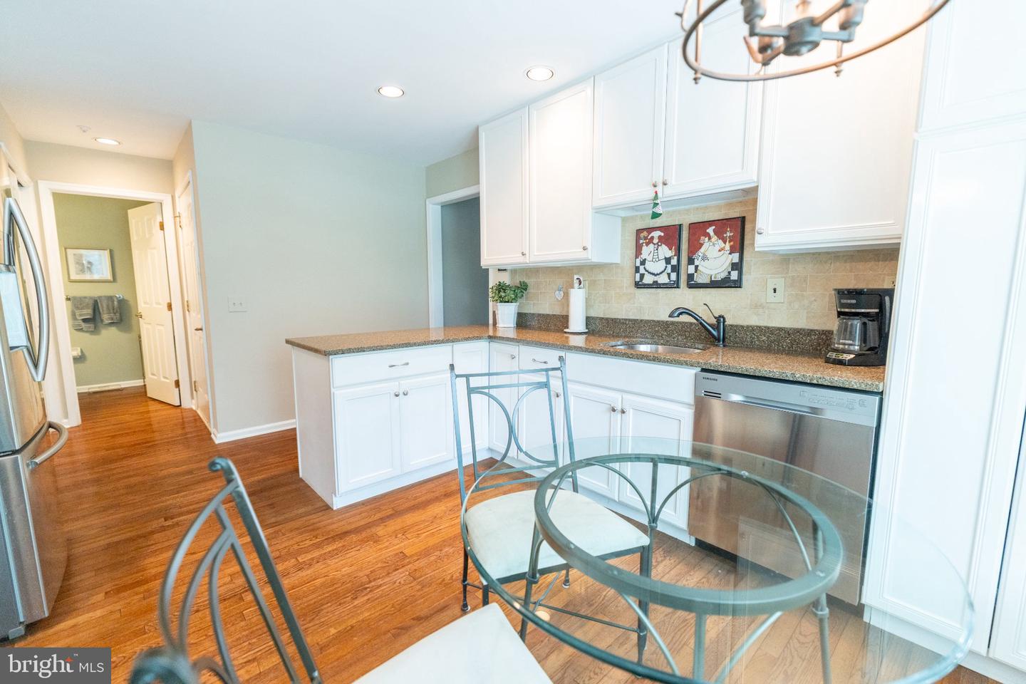 310 Newport Pl Property Photo 15