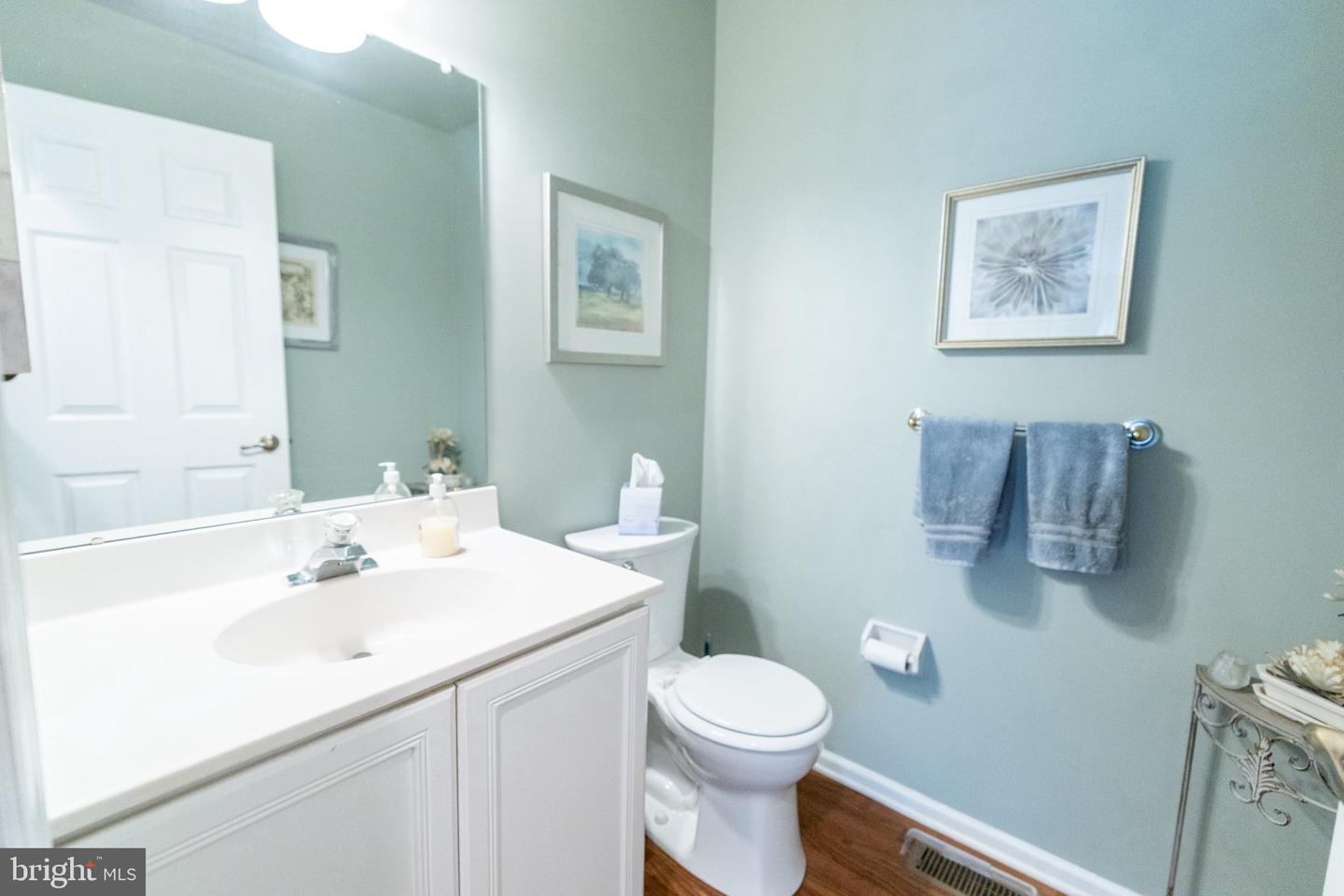 310 Newport Pl Property Photo 19