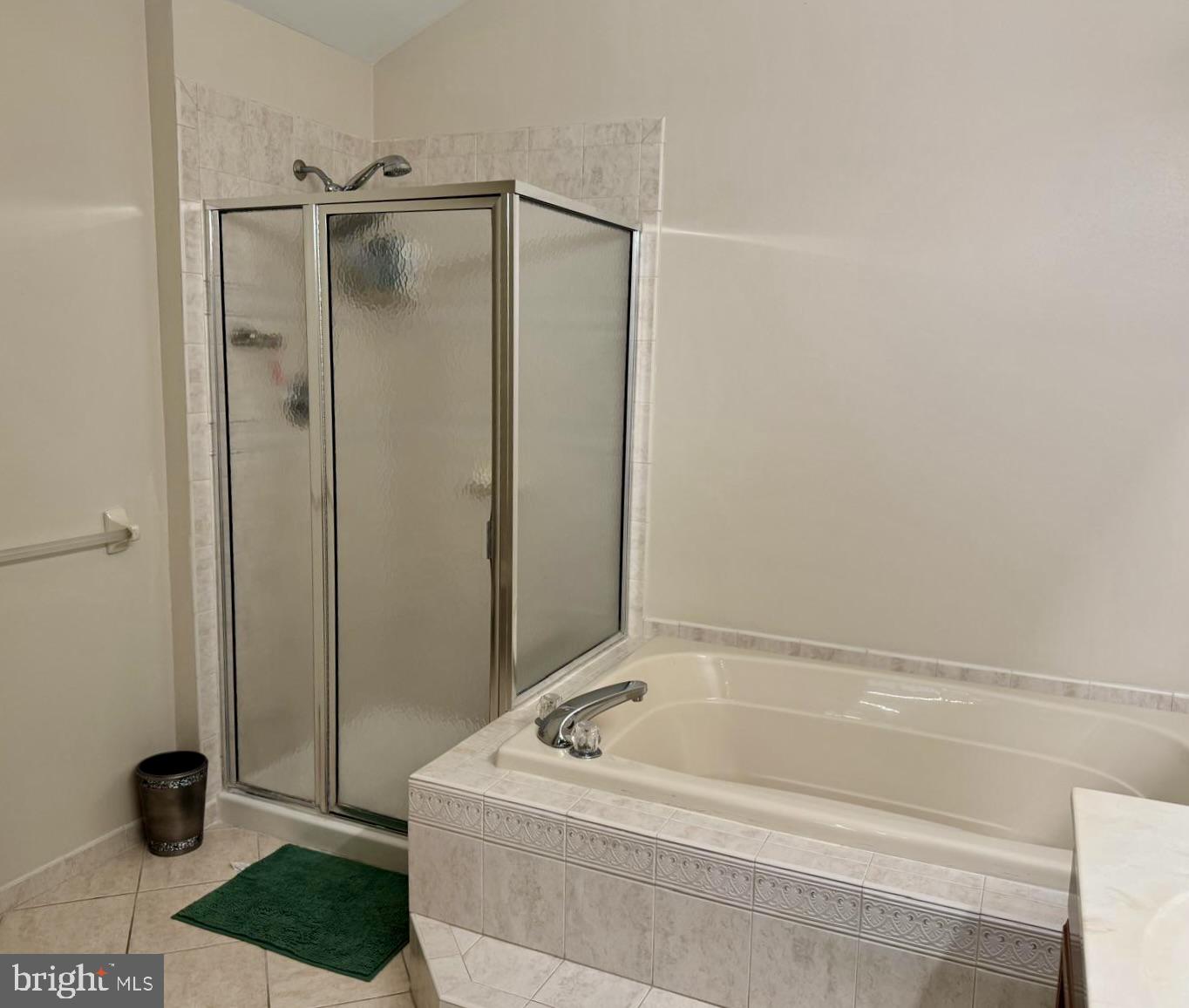 240 Torrey Pine Ct Property Photo 26