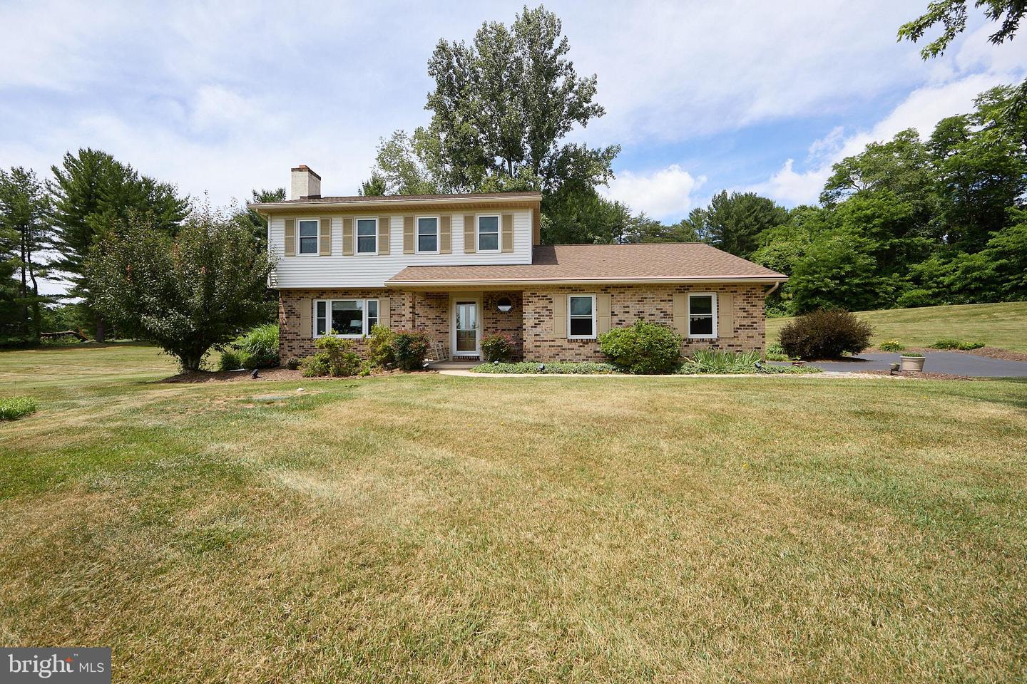 106 Stephen Ln Property Photo 1