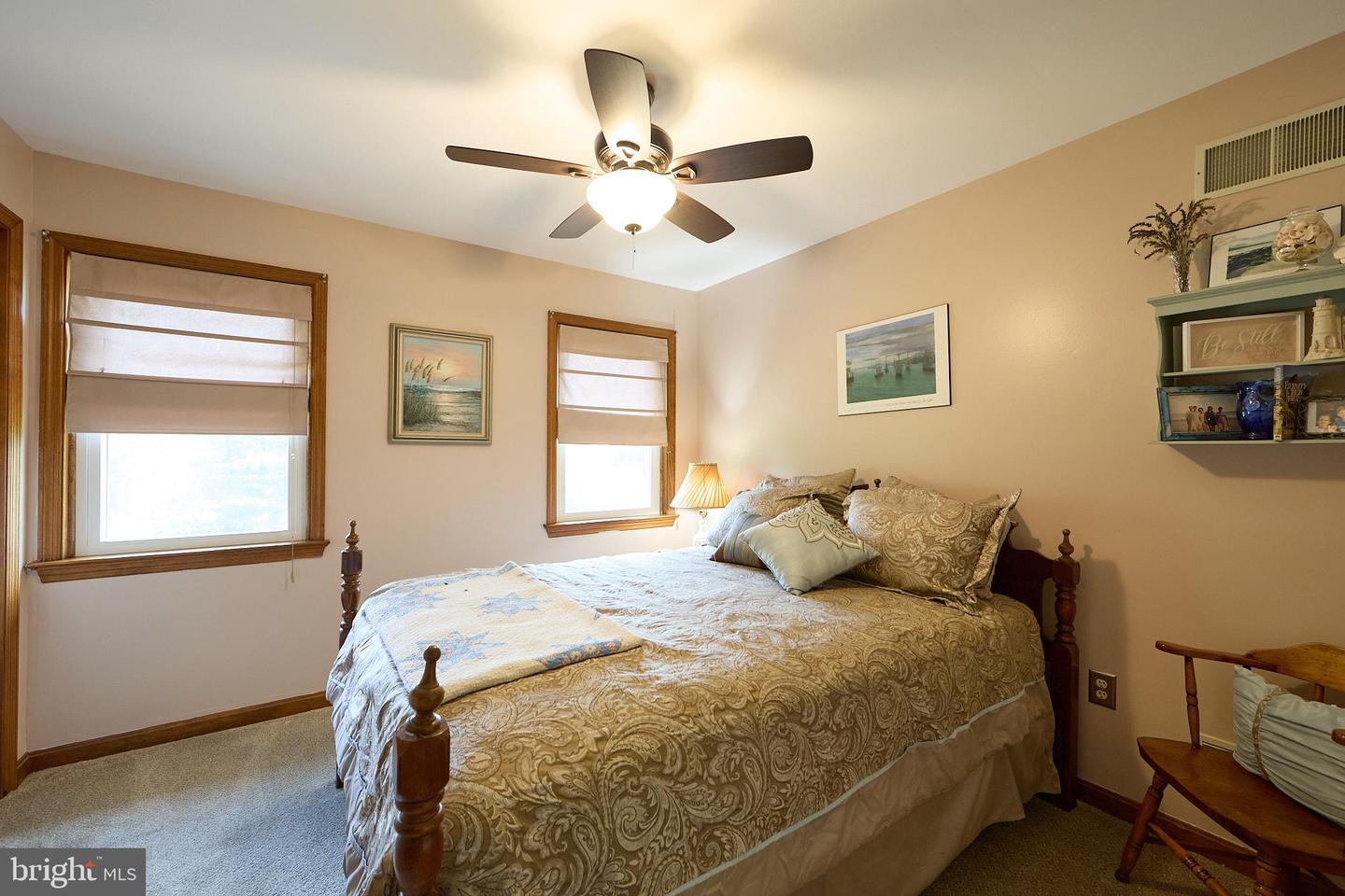 106 Stephen Ln Property Photo 9