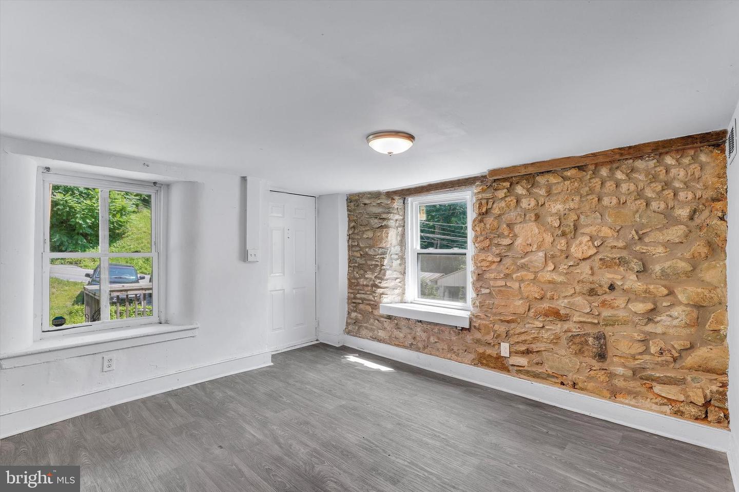 62 Irish Ln Property Photo 5