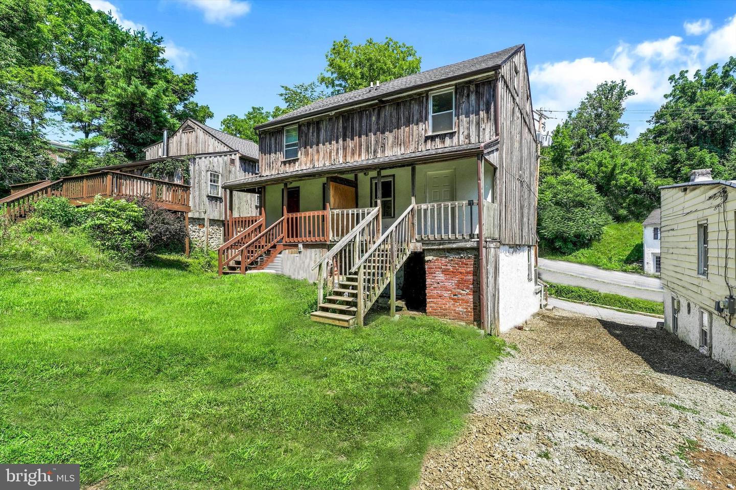 62 Irish Ln Property Photo 11