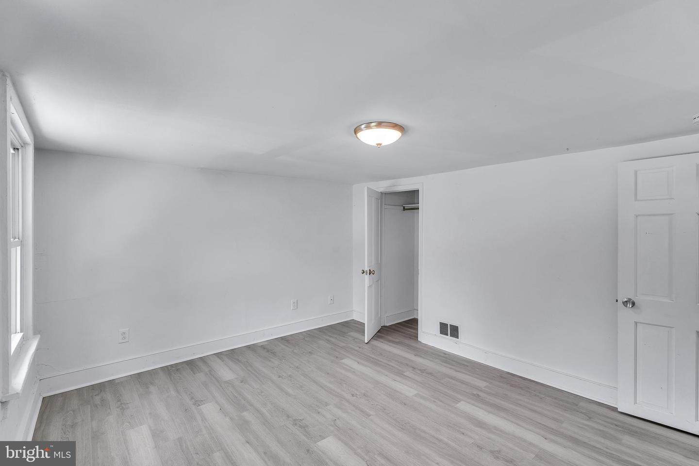 62 Irish Ln Property Photo 22