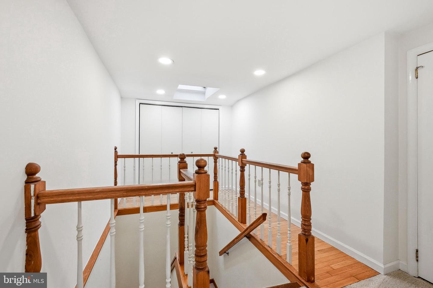 610 W Market St Property Photo 36