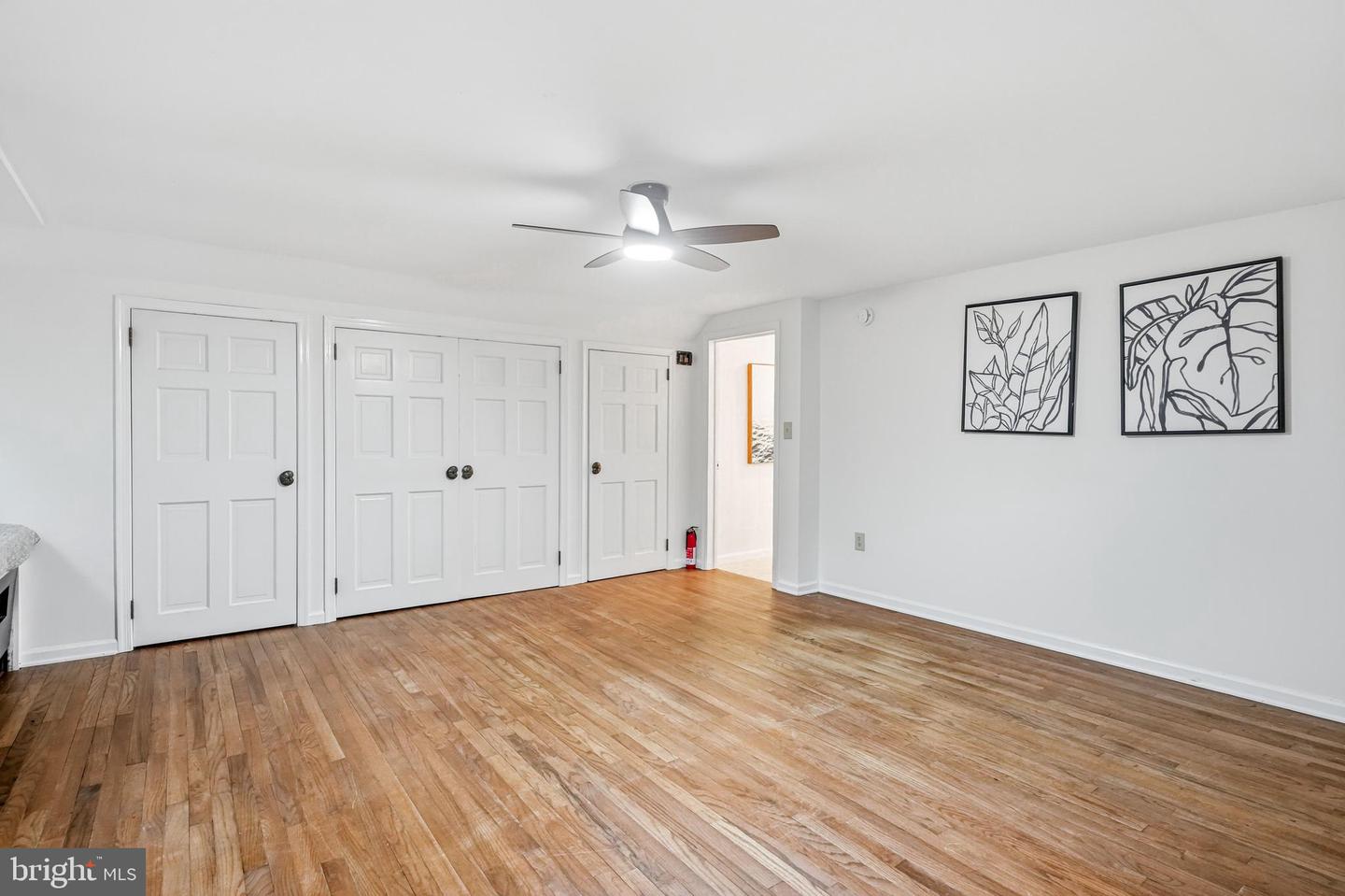 610 W Market St Property Photo 41