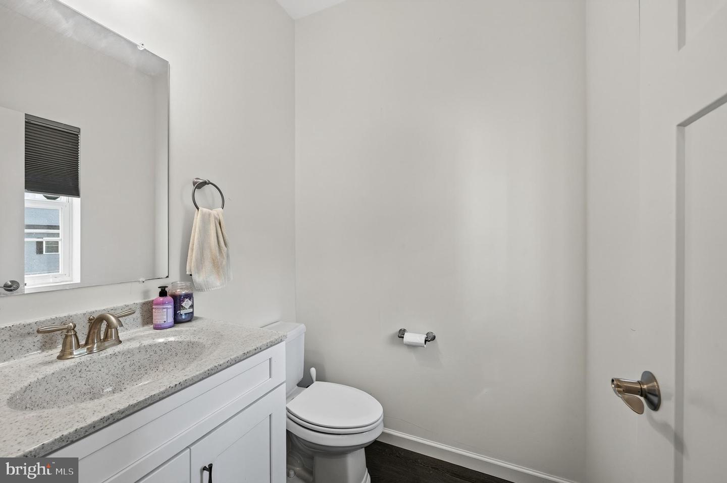528 Boyce St Property Photo 20