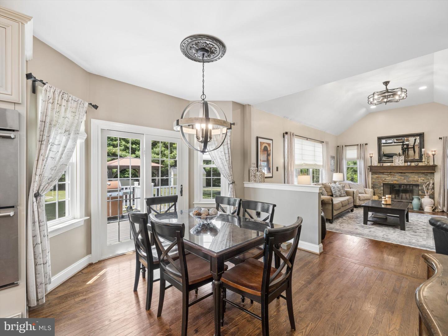 109 W Clay Creek Ln Property Photo 20