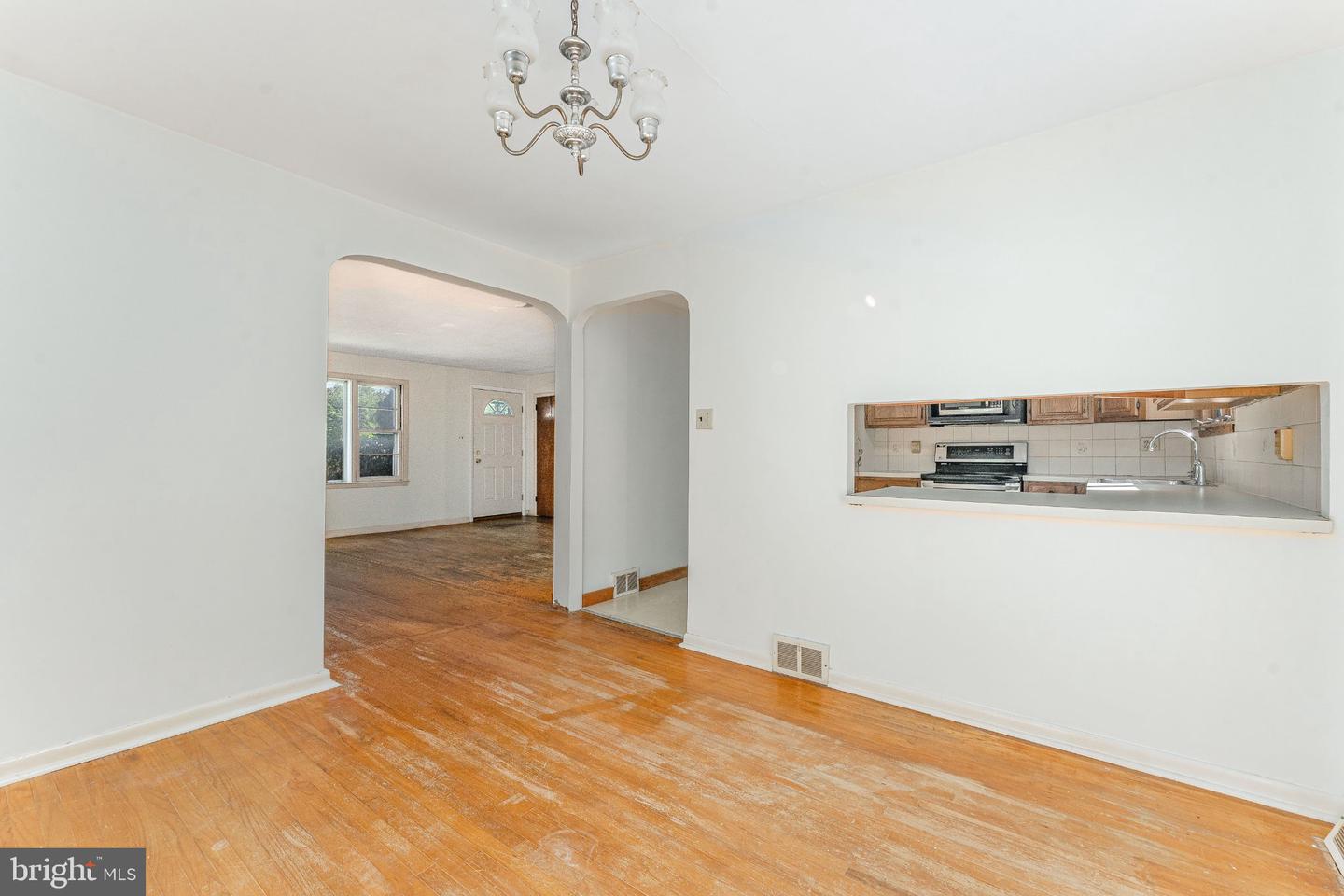 1304 Mary Jane Ln Property Photo 9