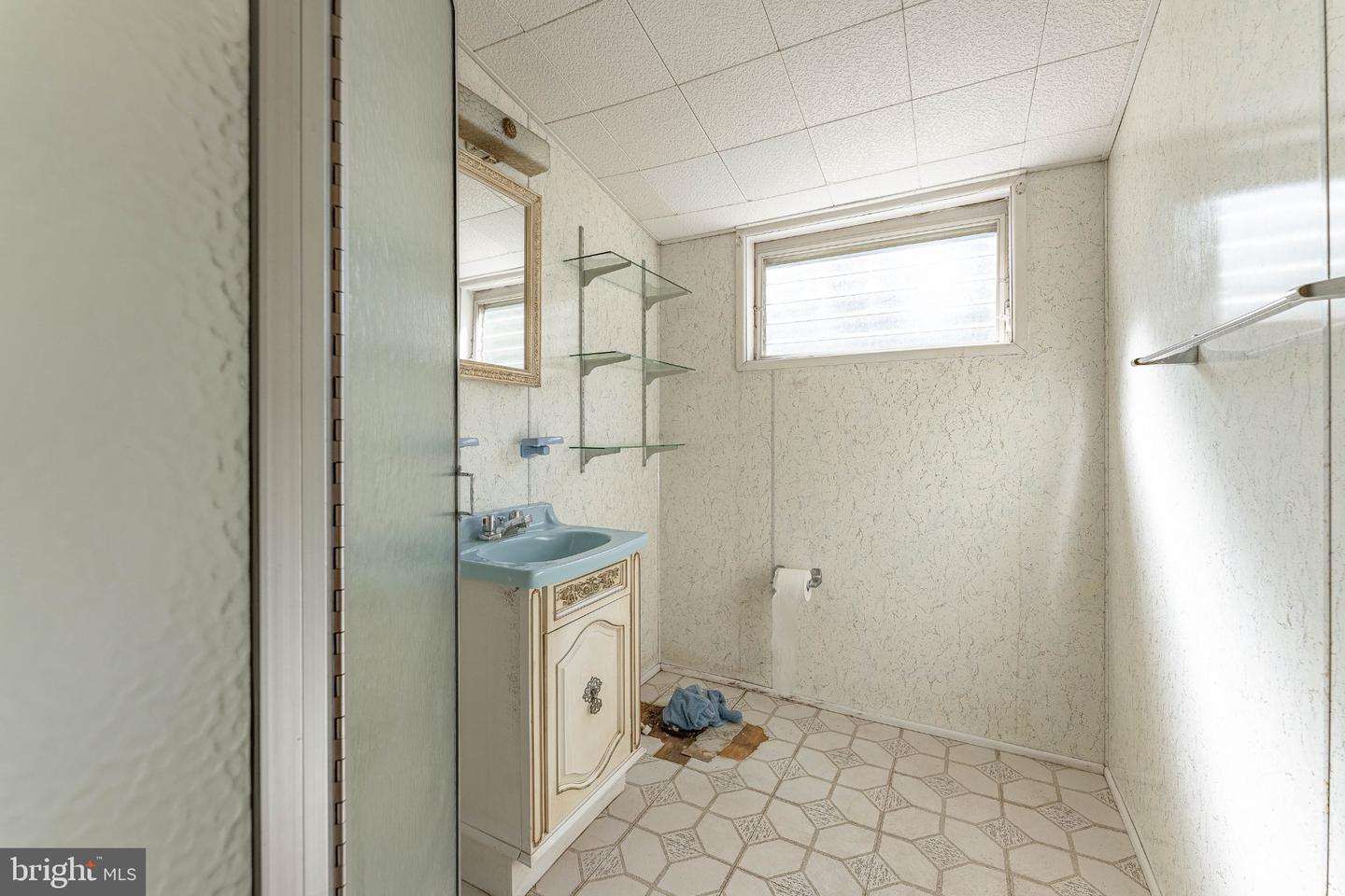 1304 Mary Jane Ln Property Photo 29