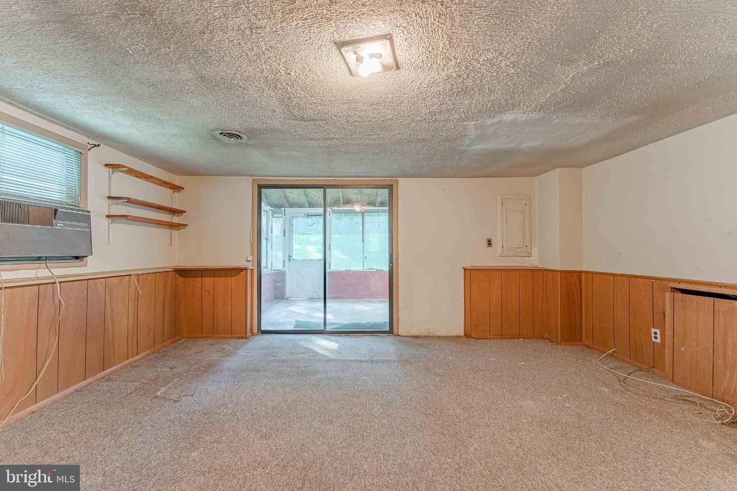 1304 Mary Jane Ln Property Photo 35