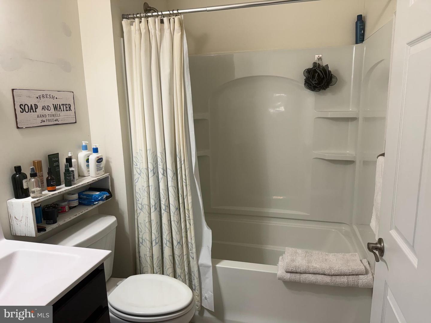 162 American Way Property Photo 12