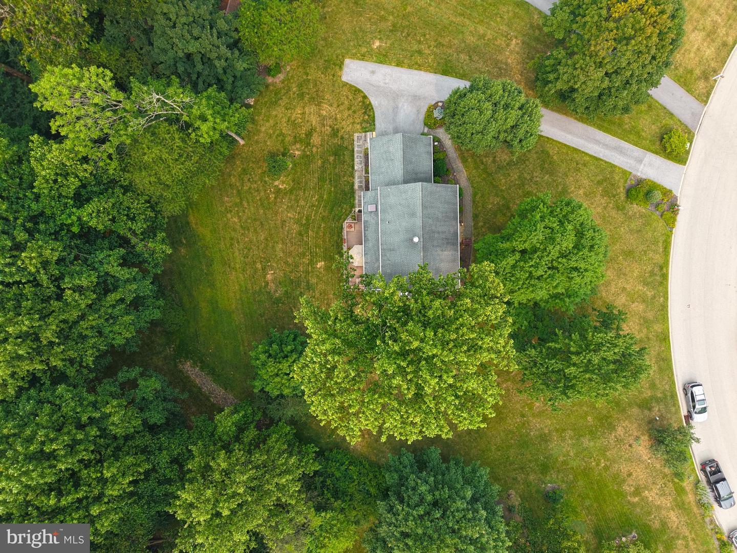 1466 Grove Ave Property Photo 8