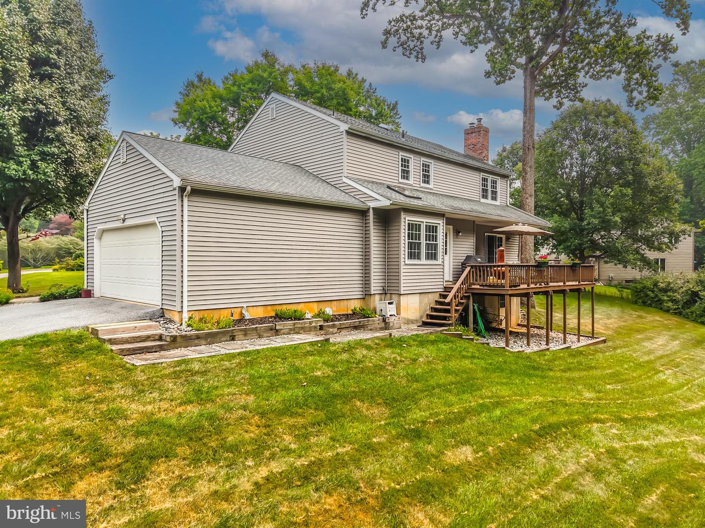 1466 Grove Ave Property Photo 16