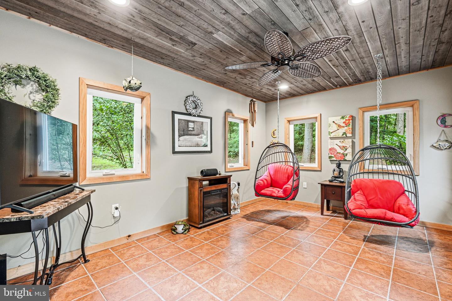 1848 Unionville Rd Property Photo 15