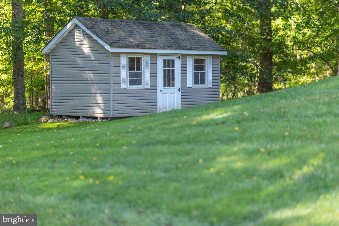 1141 School House Ln Property Photo 25