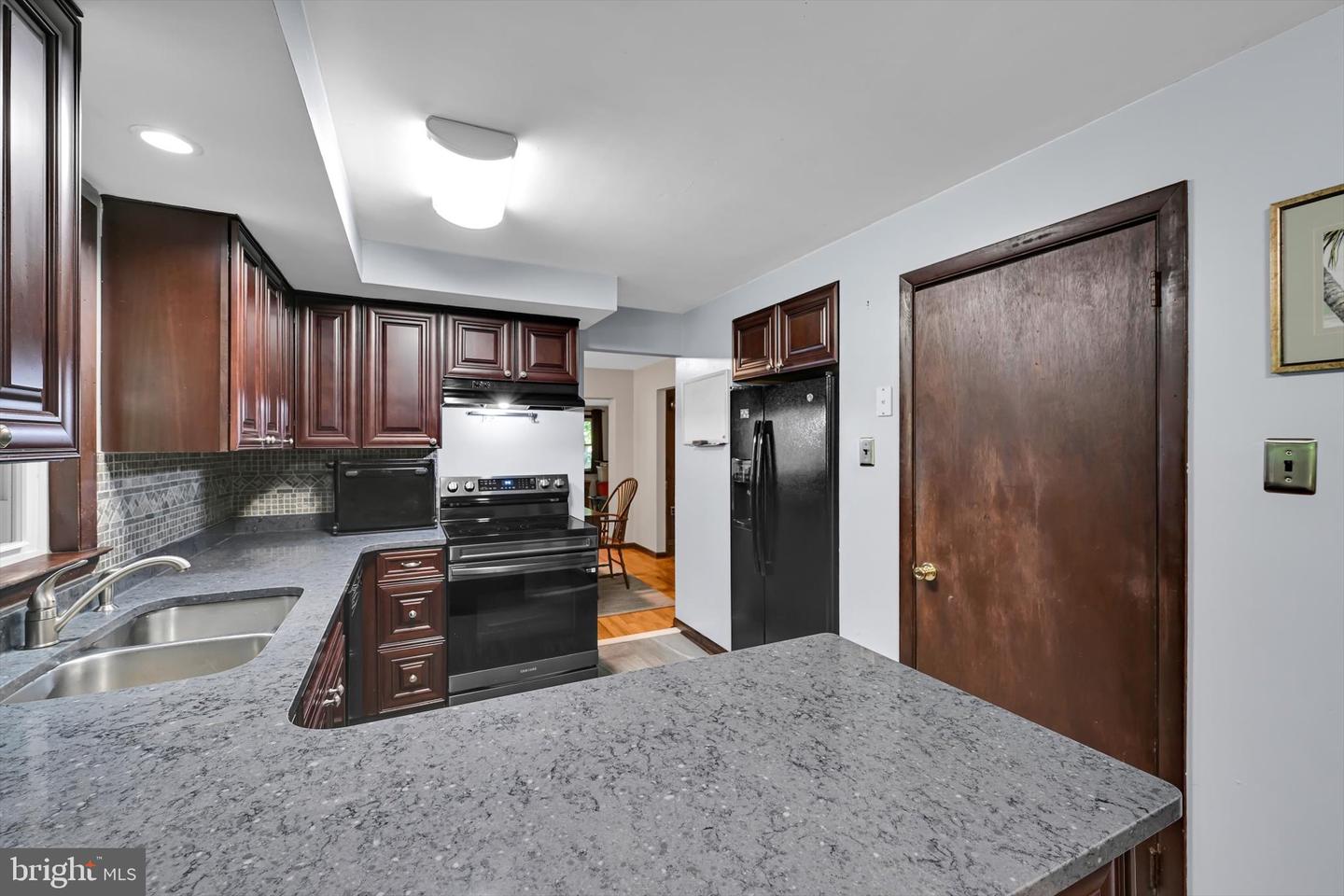 1392 Reservoir Rd Property Photo 26
