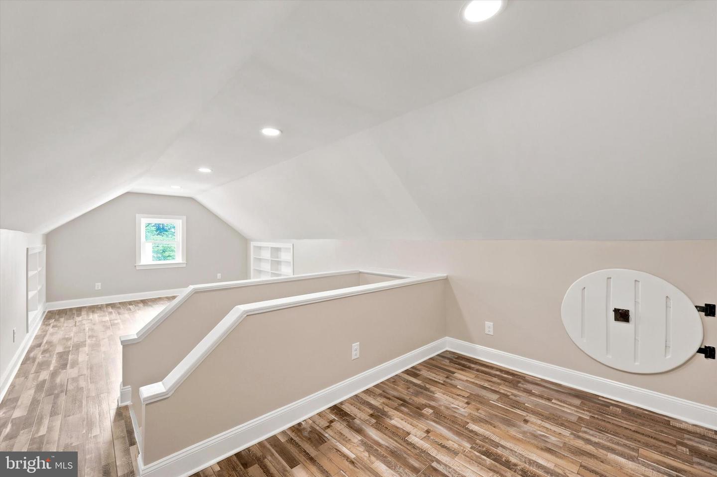 843 Taylor St Property Photo 22