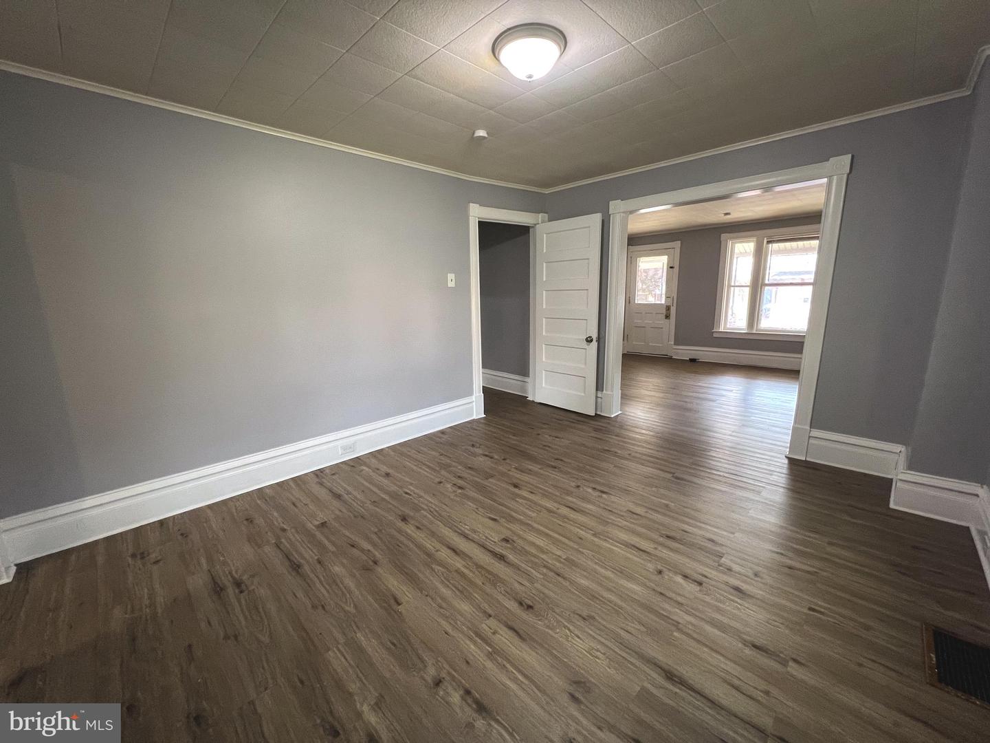 312 Charles St Property Photo 4