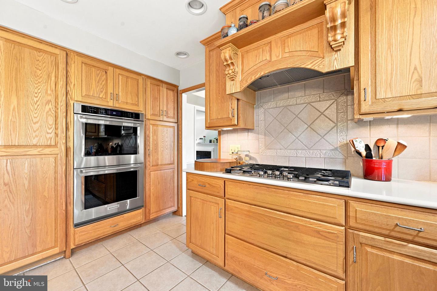 2 Quail Run Ln Property Photo 8