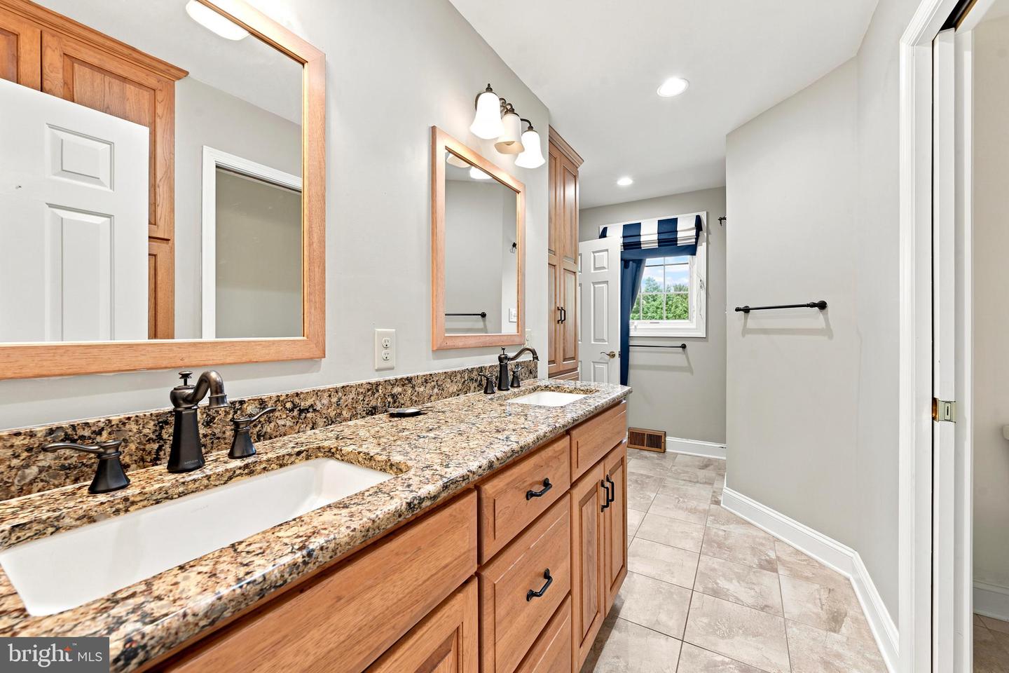 2 Quail Run Ln Property Photo 19