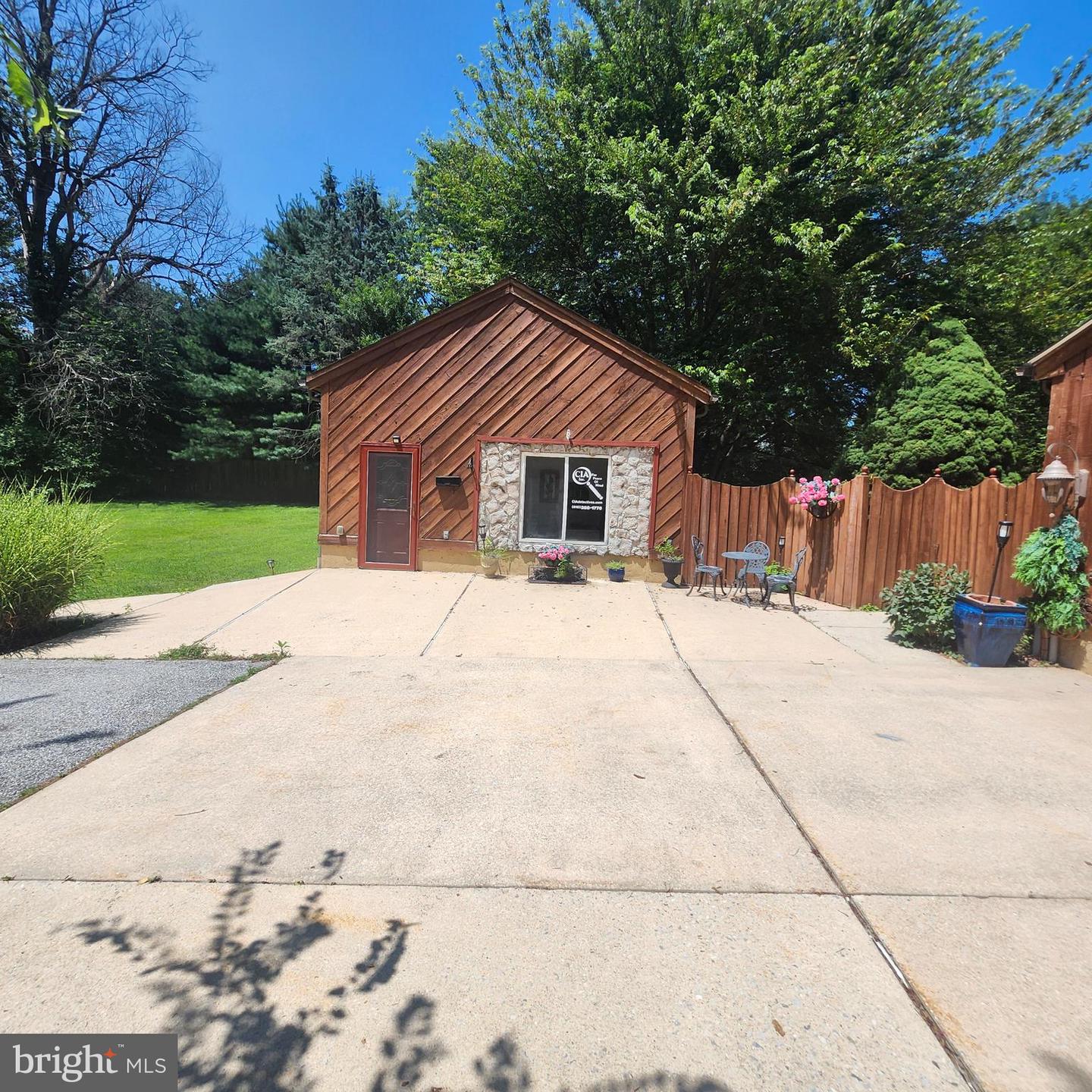 962 E Baltimore Pike Property Photo 2