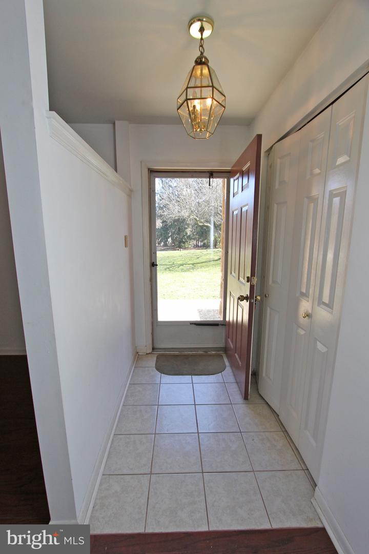 185 Valley Stream Cir Property Photo 3