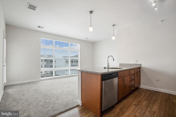 131 Bridge St #1212 Property Photo 77