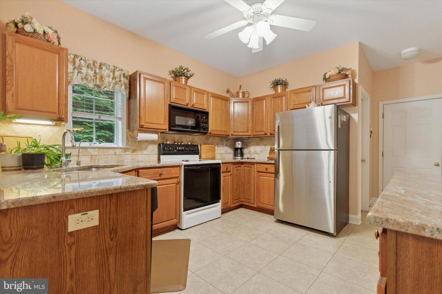 21 Kerry Ln Property Photo 7