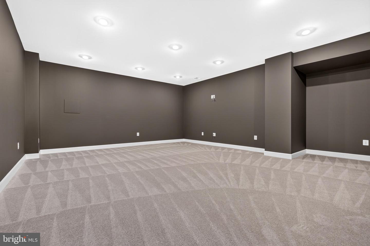 209 Alexis Ct Property Photo 51