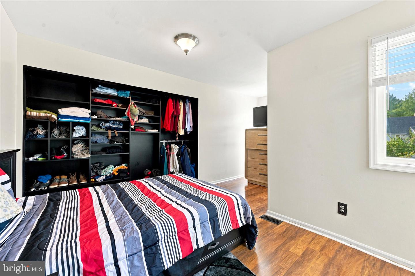63 E Jonathan Ct Property Photo 14