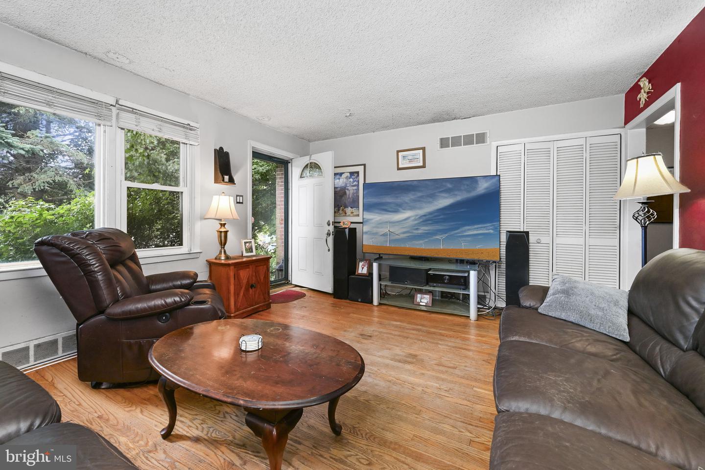 531 Kenview Ave Property Photo 4