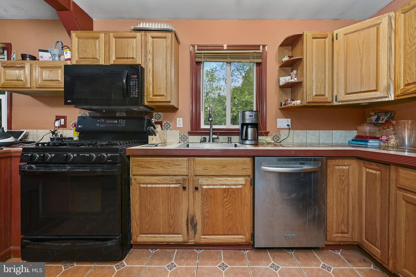 531 Kenview Ave Property Photo 6