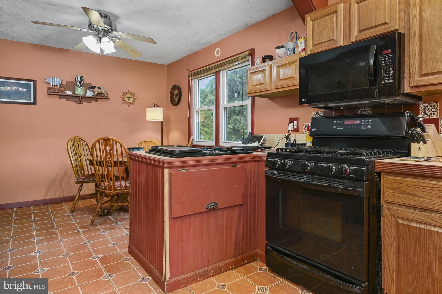 531 Kenview Ave Property Photo 7