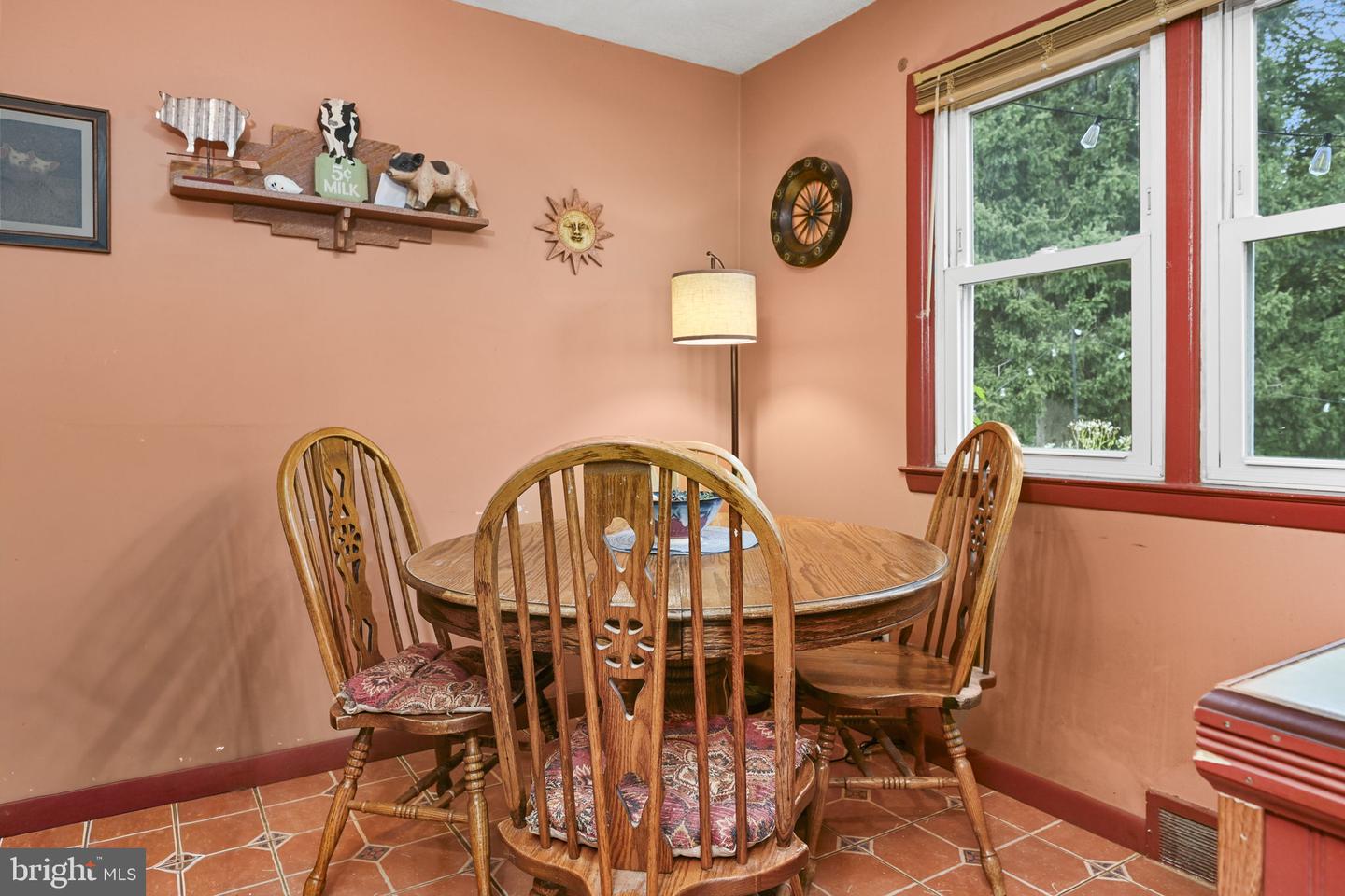 531 Kenview Ave Property Photo 9
