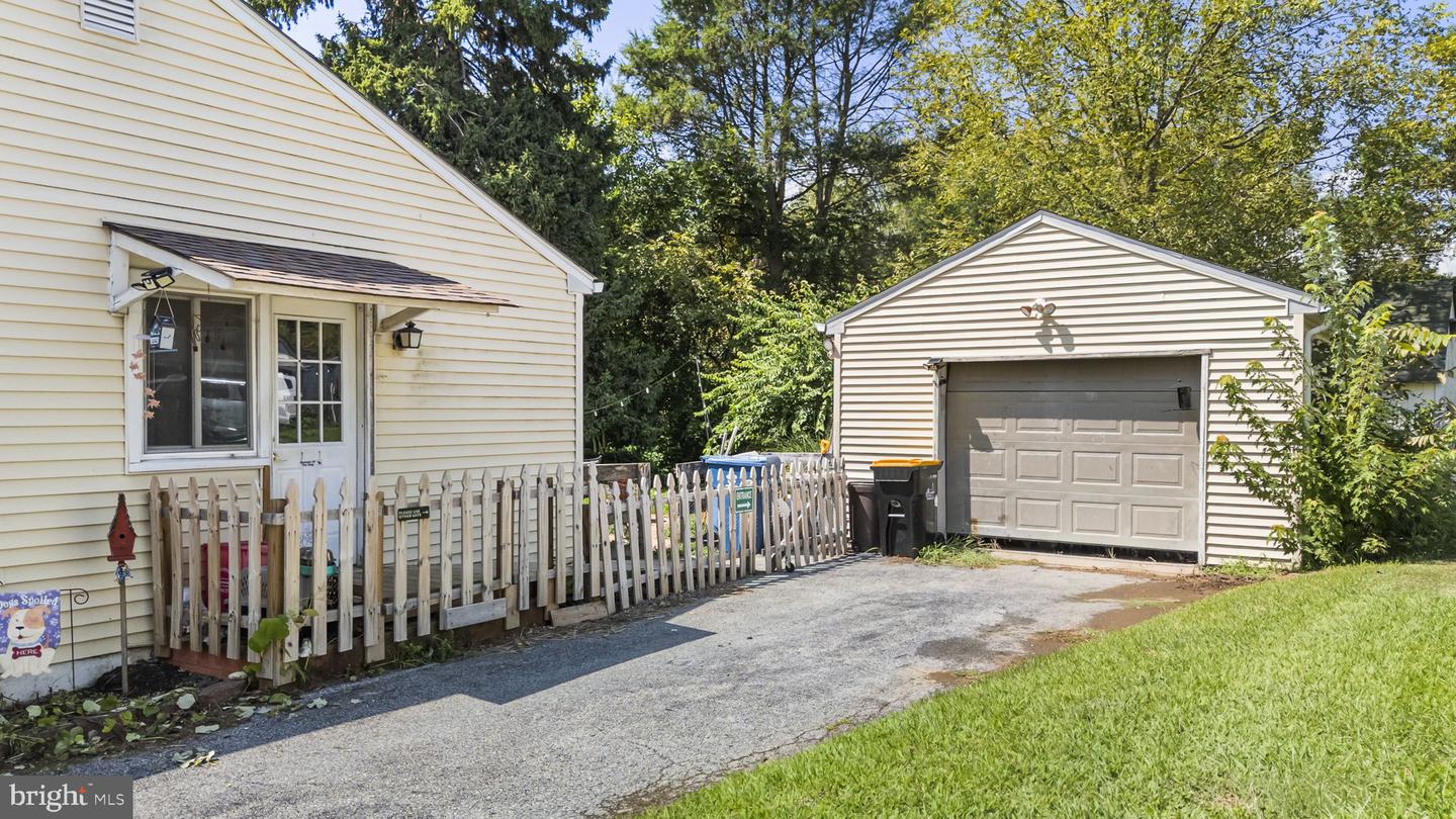 531 Kenview Ave Property Photo 19