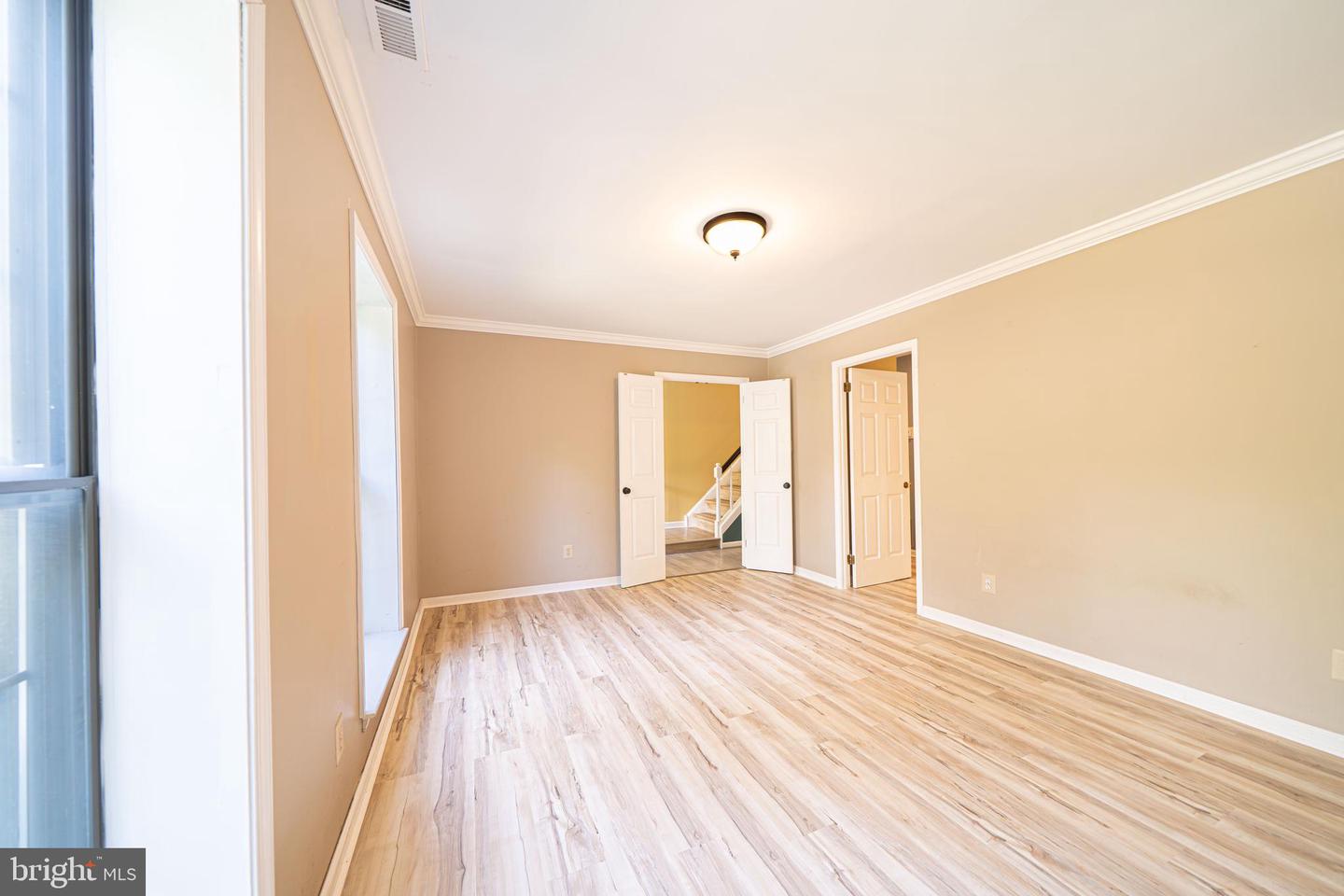 1404 Weatherstone Dr Property Photo 6