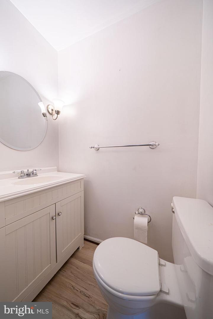 1404 Weatherstone Dr Property Photo 13