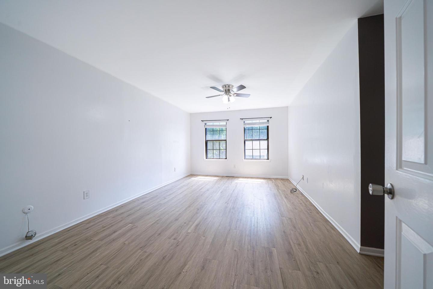 1404 Weatherstone Dr Property Photo 16