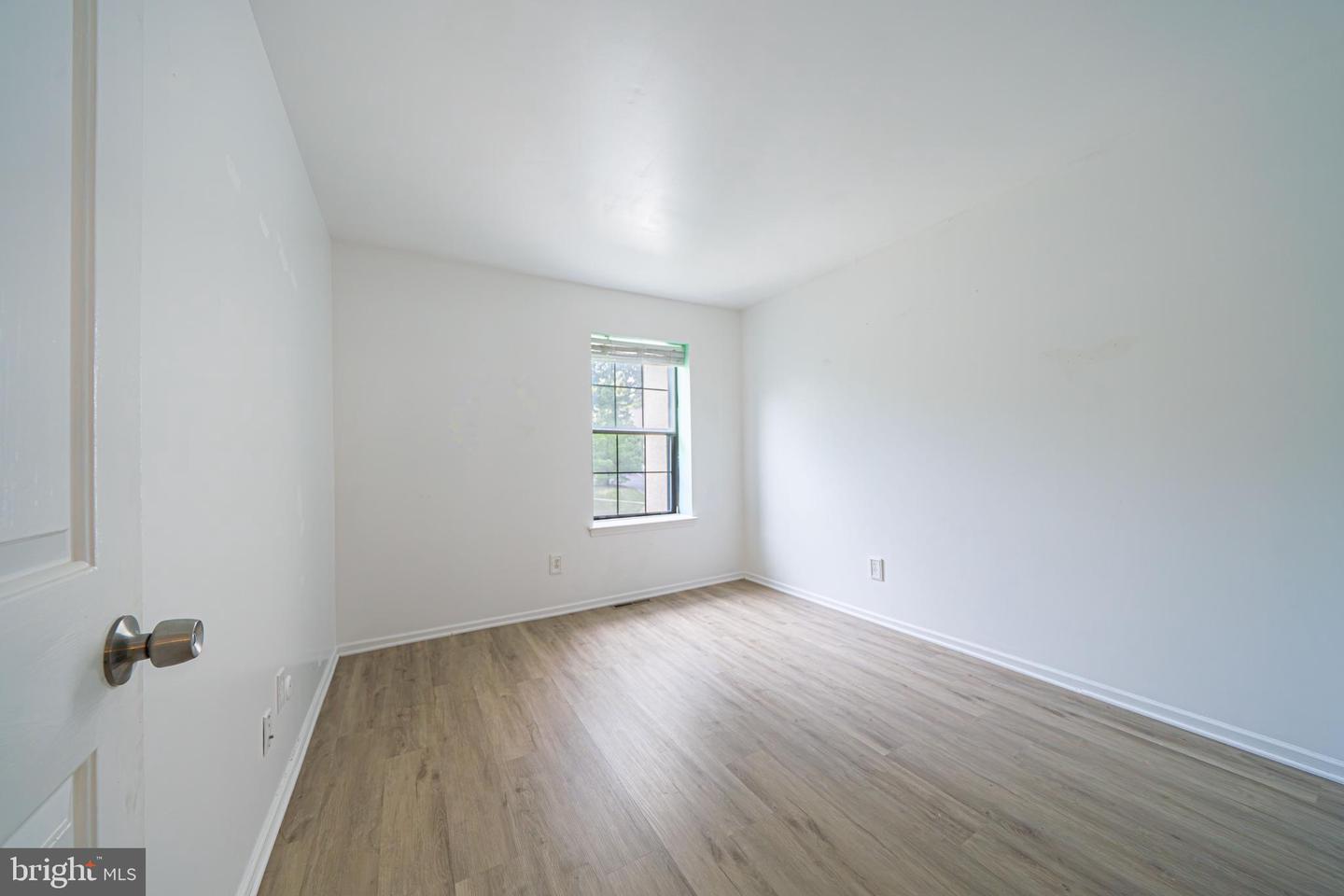 1404 Weatherstone Dr Property Photo 19