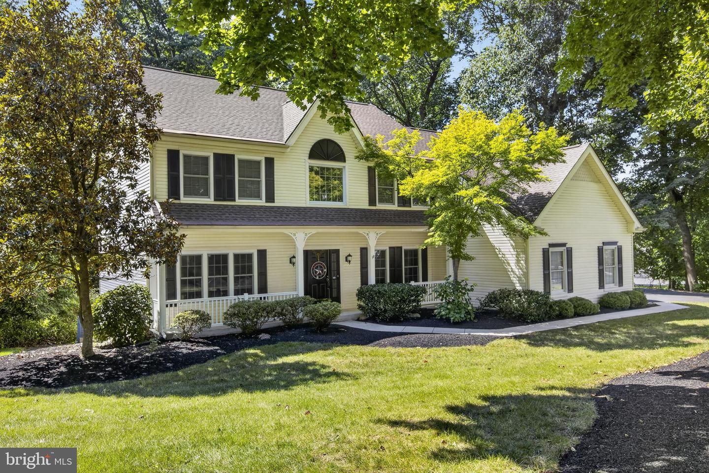 11 SULLIVAN CHASE DR
