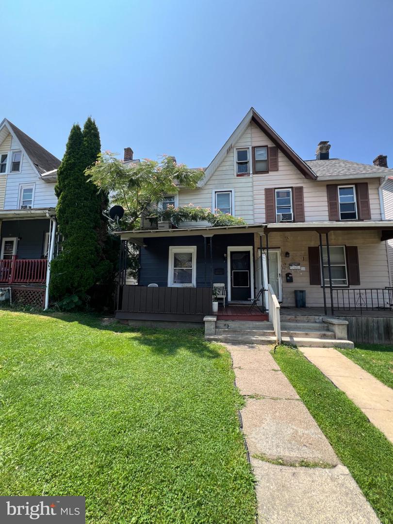 76 VIRGINIA AVE Property Photo 1