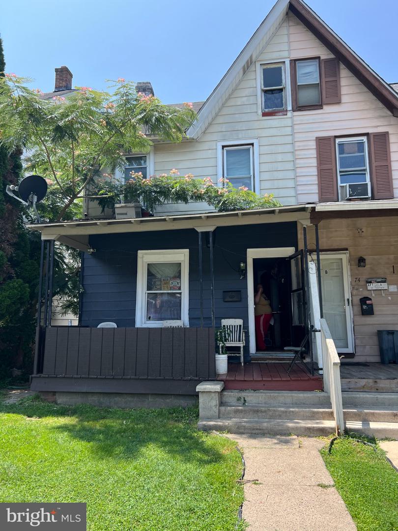 76 Virginia Ave Property Photo 2