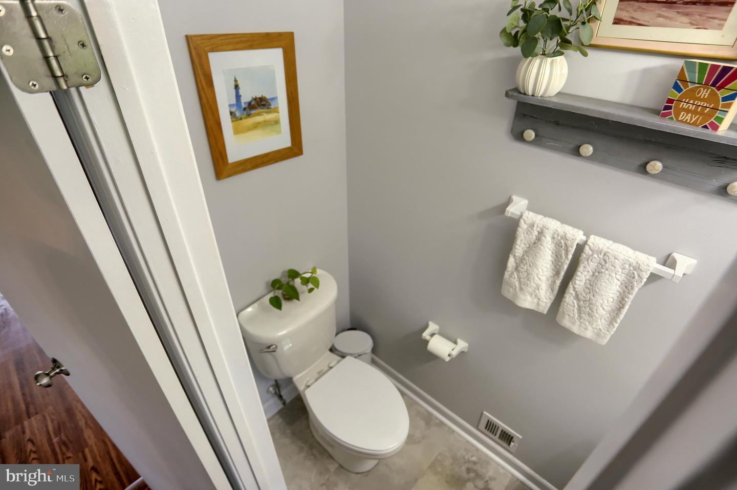478 Devon Ct #449 Property Photo 52