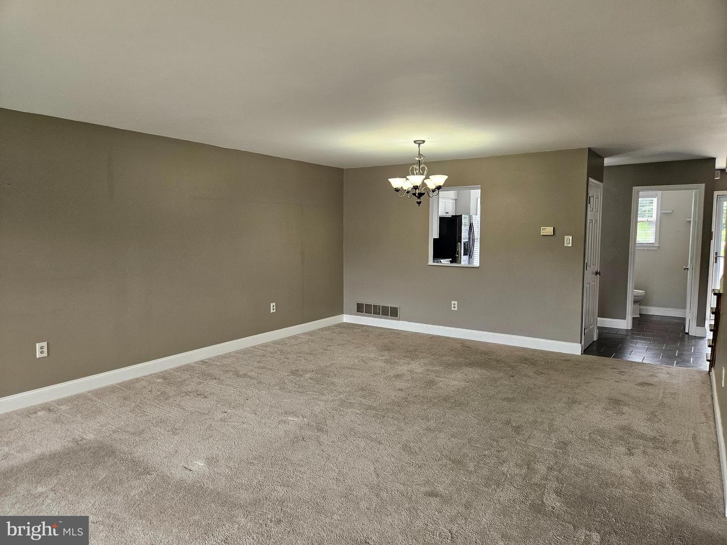 249 Thia Ct Property Photo 7