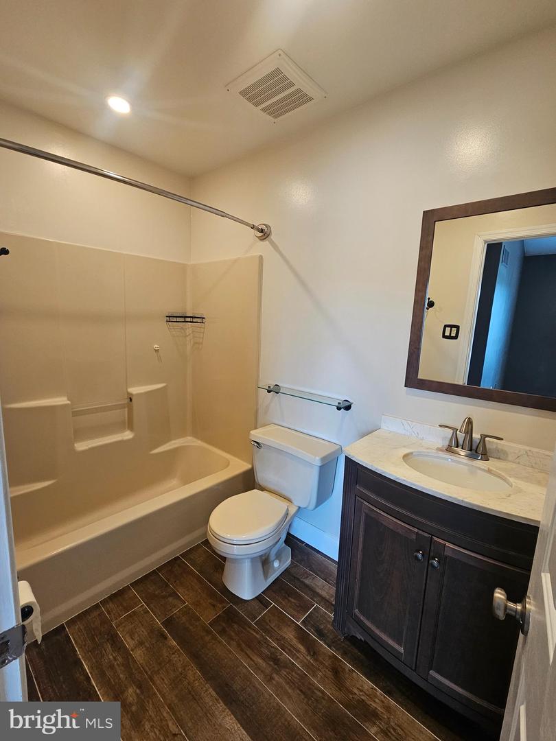 249 Thia Ct Property Photo 13