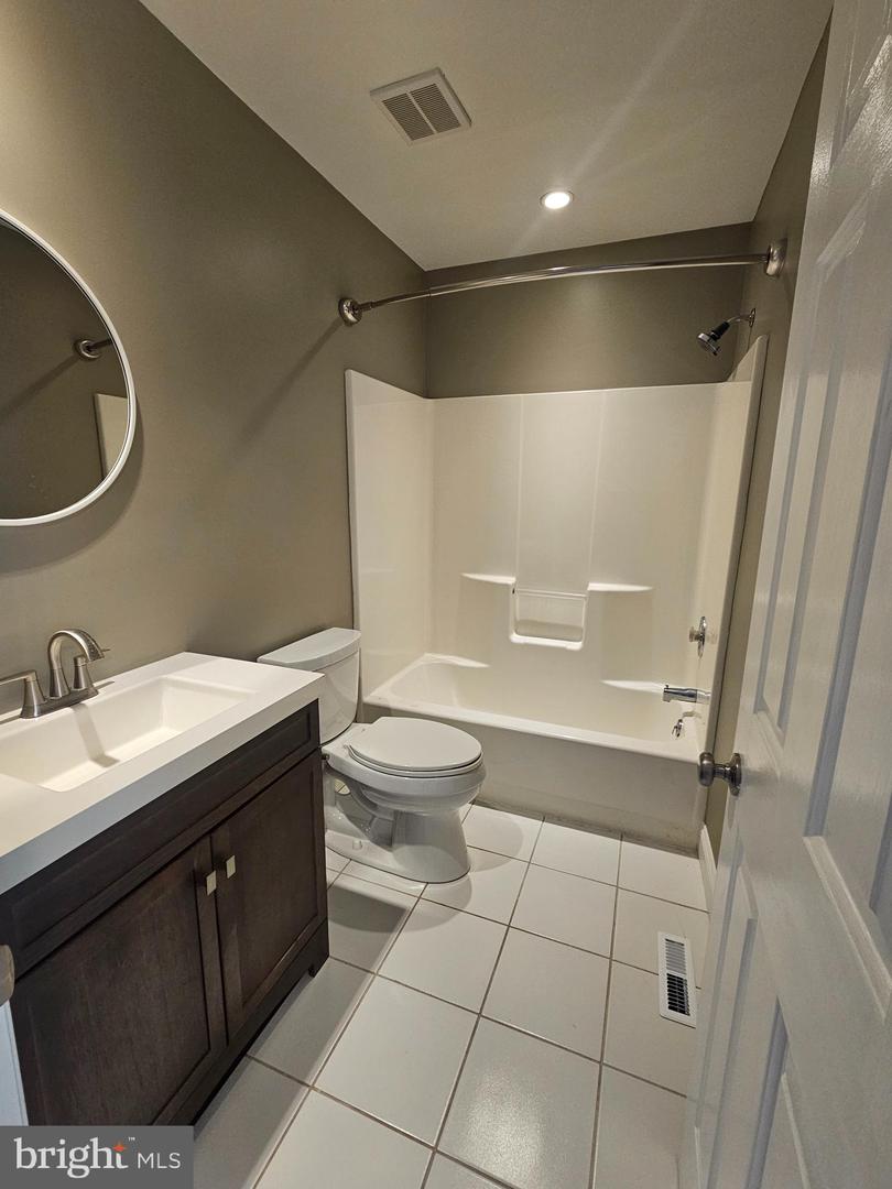 249 Thia Ct Property Photo 18